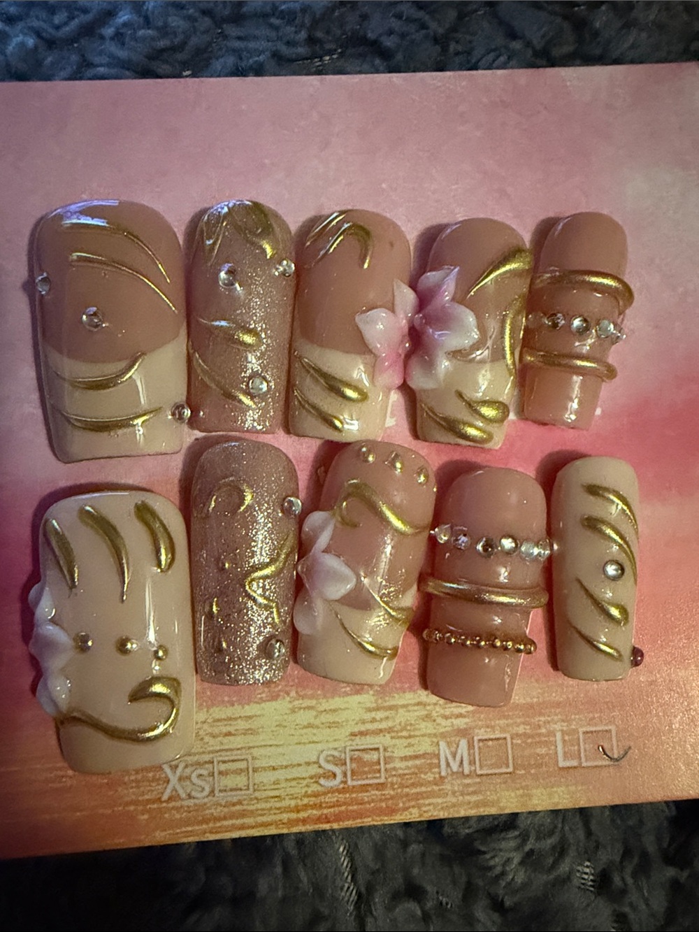 Neutral Pink & Gold Floral handmade acrylic Press-On Nail Set - Women Makeup
